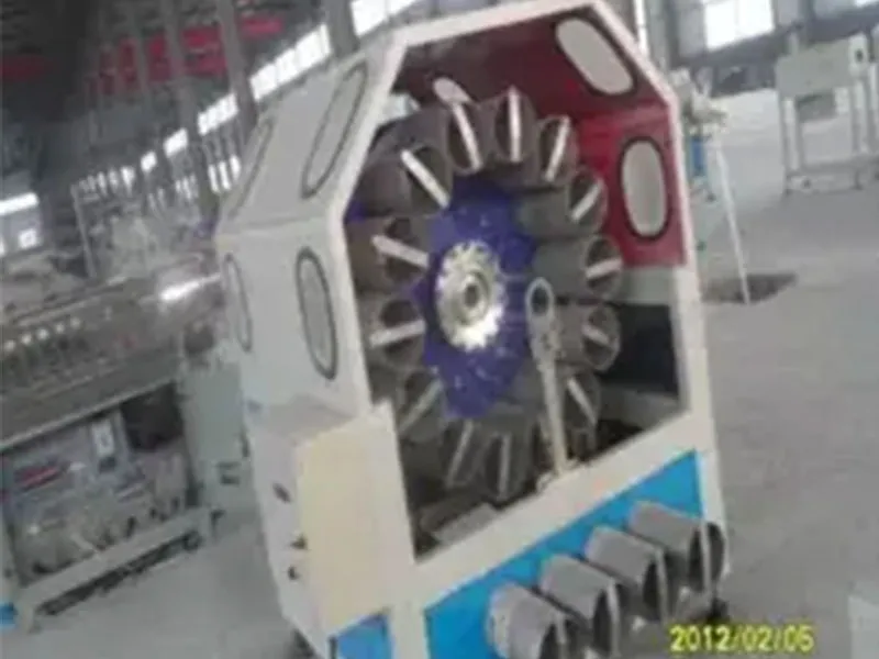 Производственная линия армированных волокном ПВХ шлангов (3)