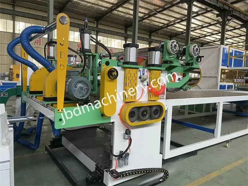 Производственная линия толстых листов из ПП, ПЭ, АБС, ПВХ (11)