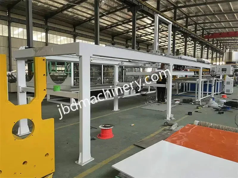 Производственная линия толстых листов из ПП, ПЭ, АБС, ПВХ (13)