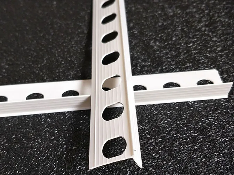 Экструзионная линия для профилей угловых защитных накладок из ПВХ (6)